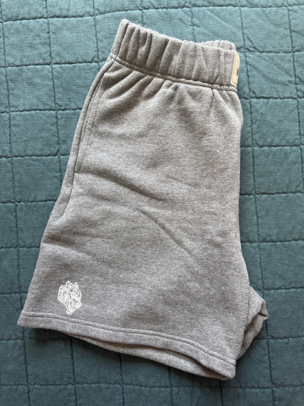 DarcSport Like New Dual Patch Lounge Sweat Shorts in Grey Medium 371/1000 - Picture 4 of 12
